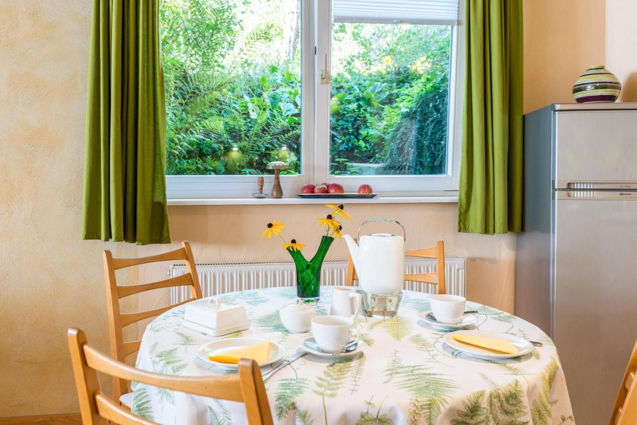 Ferienwohnung Gruenspecht ユーバーリンゲン エクステリア 写真